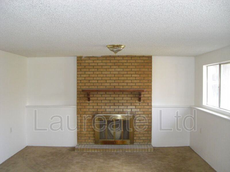 11536 E Center Dr - Photo 4 of 5