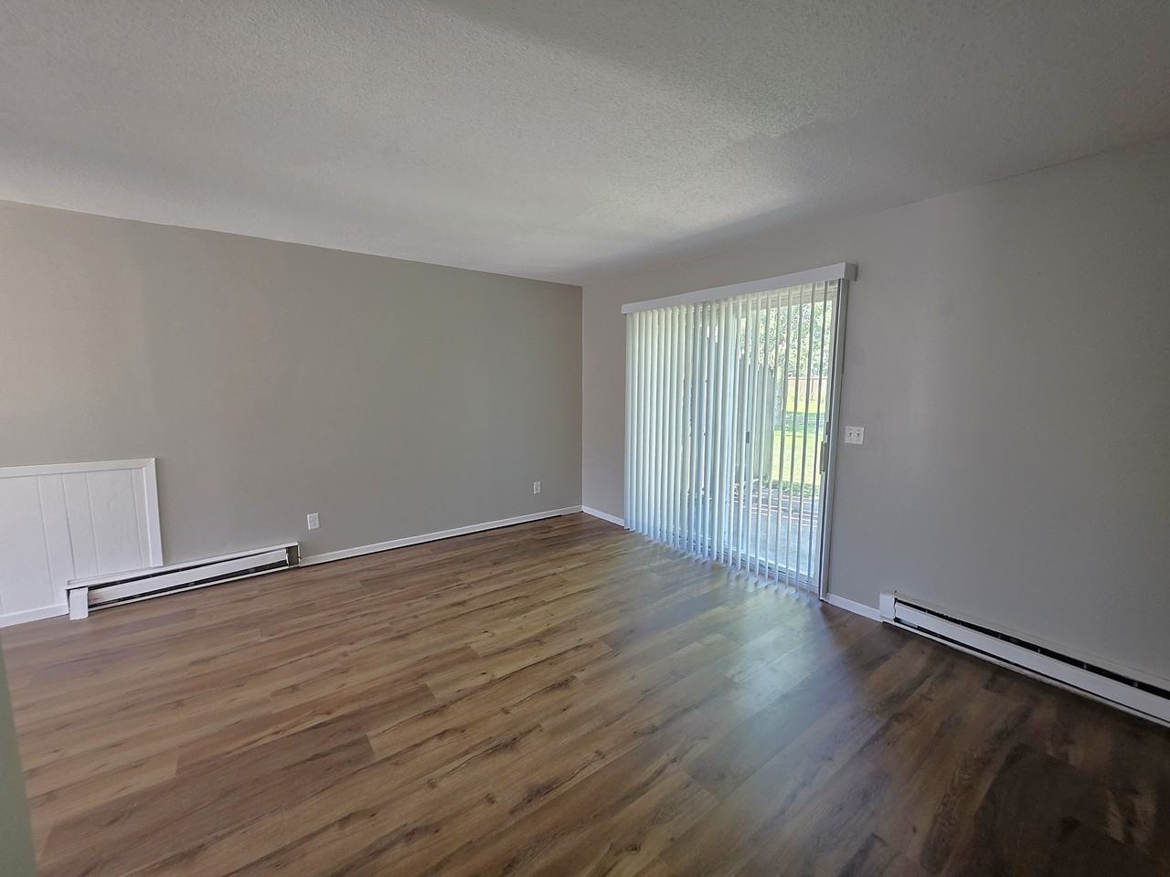 333 Odanah Ave #4C - Photo 5 of 22