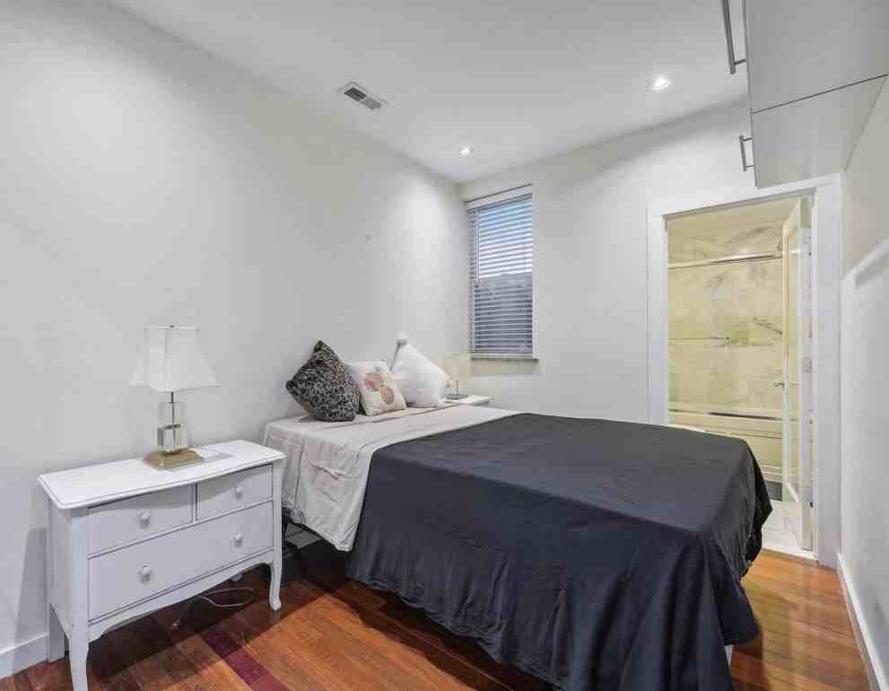 2213 South St #1 - Photo 3 of 10