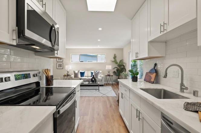 1595 Lago St - Photo 4 of 12