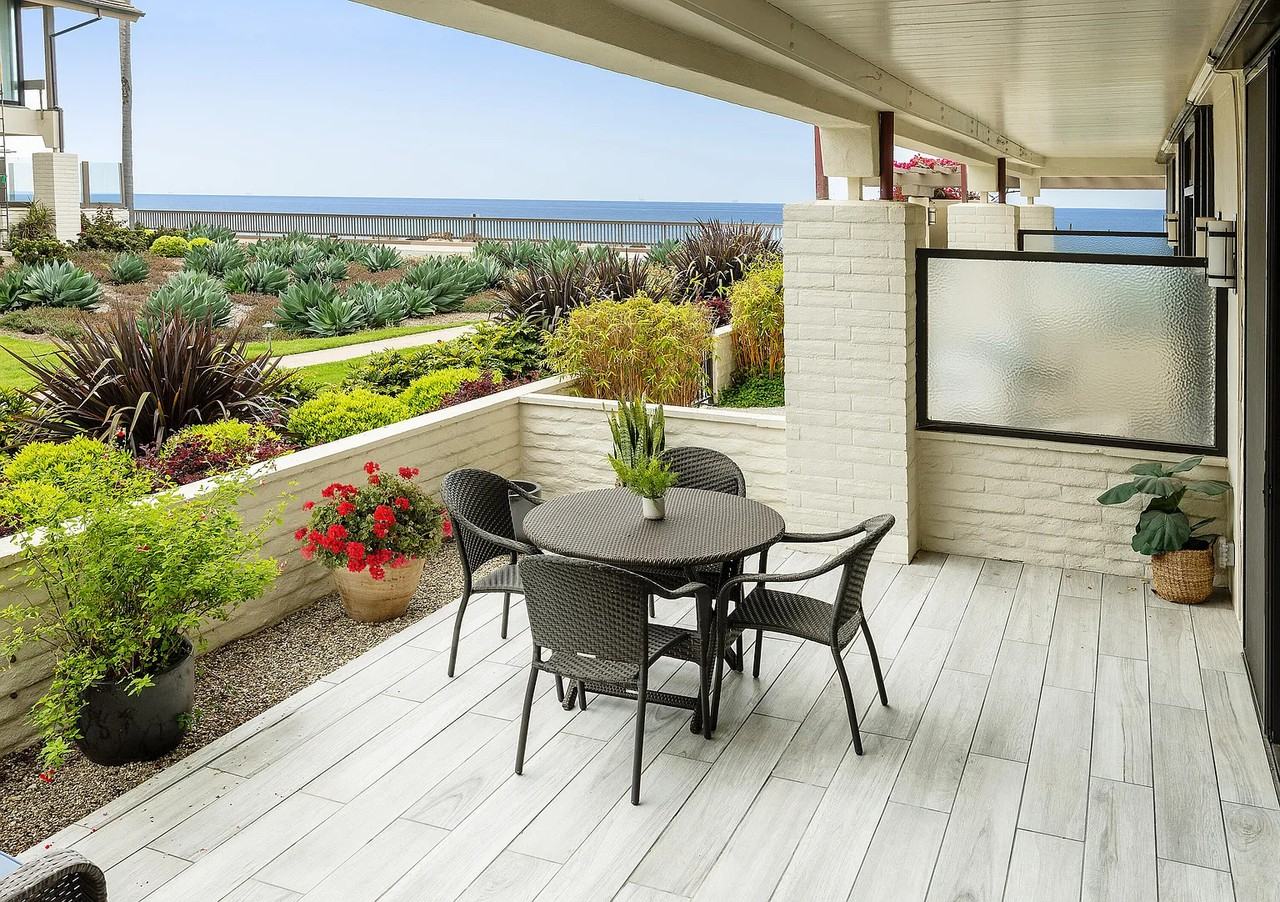 1315 Plaza Pacifica - Photo 2 of 11