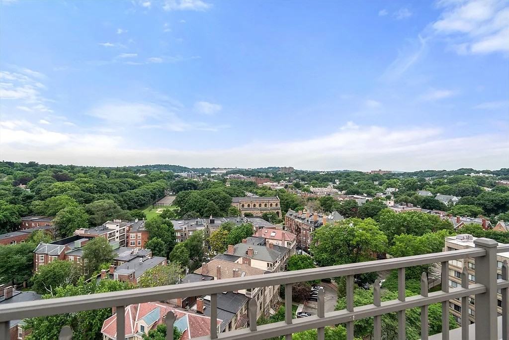 1731 Beacon St #706 - Photo 4 of 16