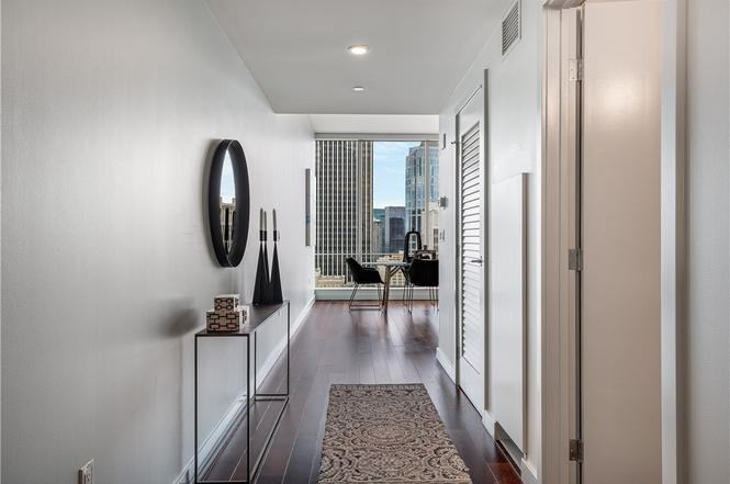 909 5th Ave - Photo 4 of 10