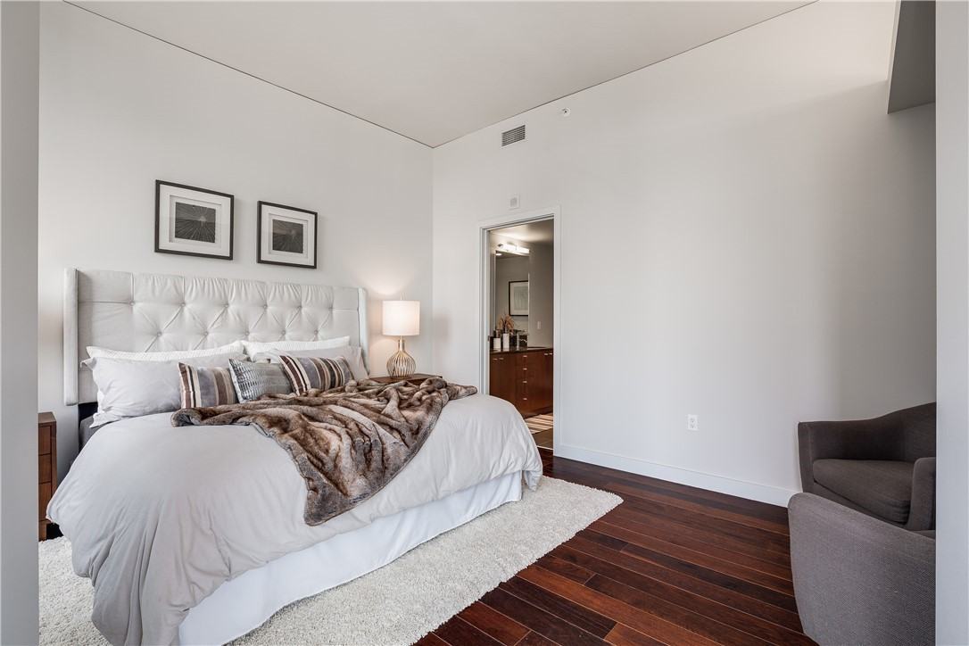 909 5th Ave - Photo 5 of 10