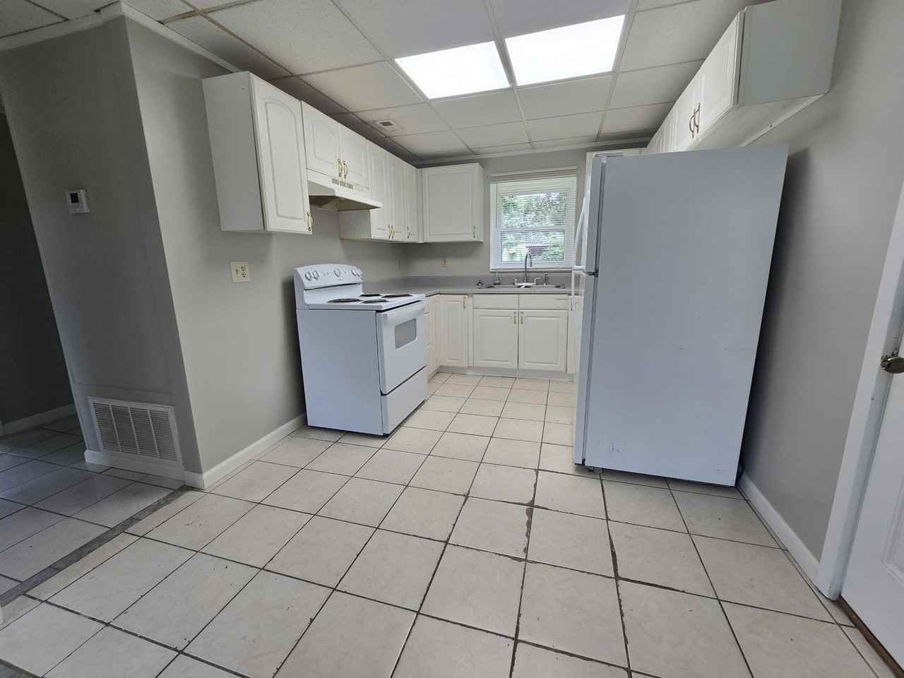56 Norwood Dr - Photo 5 of 15