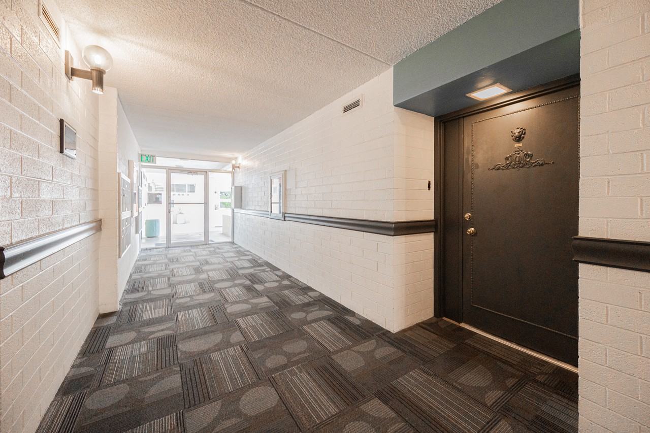 6502 N Central Ave #C103 - Photo 2 of 38
