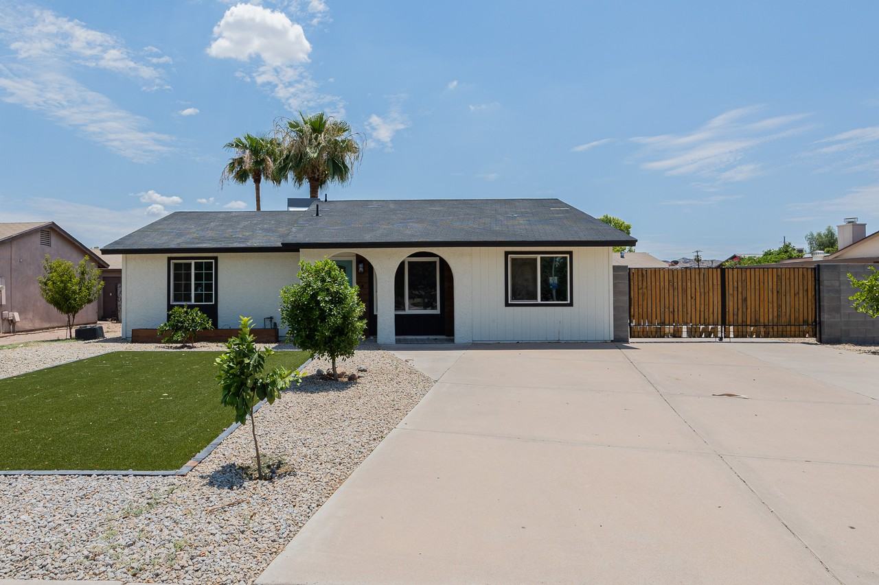 2519 W Vineyard Rd - Photo 2 of 25