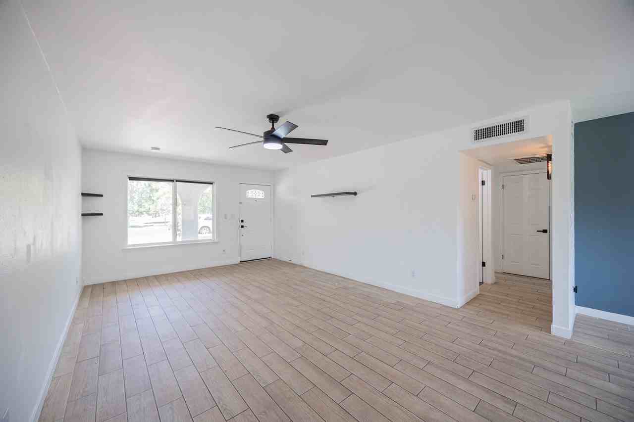 2519 W Vineyard Rd - Photo 6 of 25