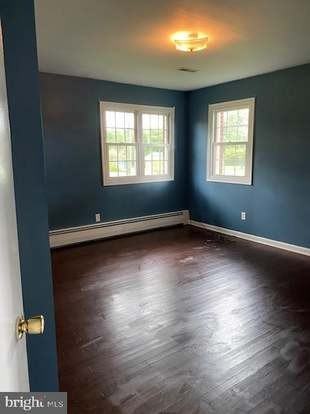 8221 Greenwich Rd - Photo 6 of 14