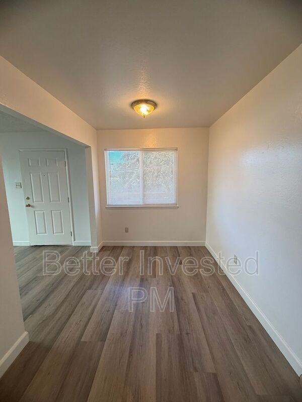 304 Cooper Ln #D - Photo 5 of 11