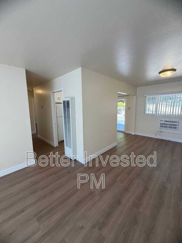 206 Rosemary Ln - Photo 3 of 26