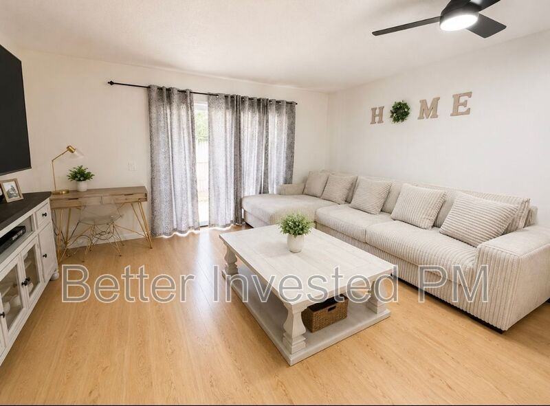 1706 Glenbrook Dr #B - Photo 2 of 12