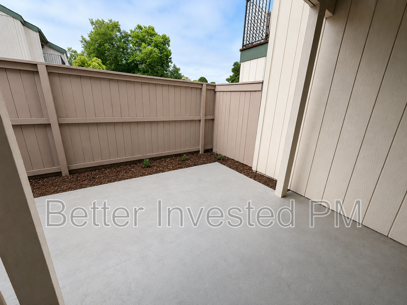 1706 Glenbrook Dr #B - Photo 5 of 12