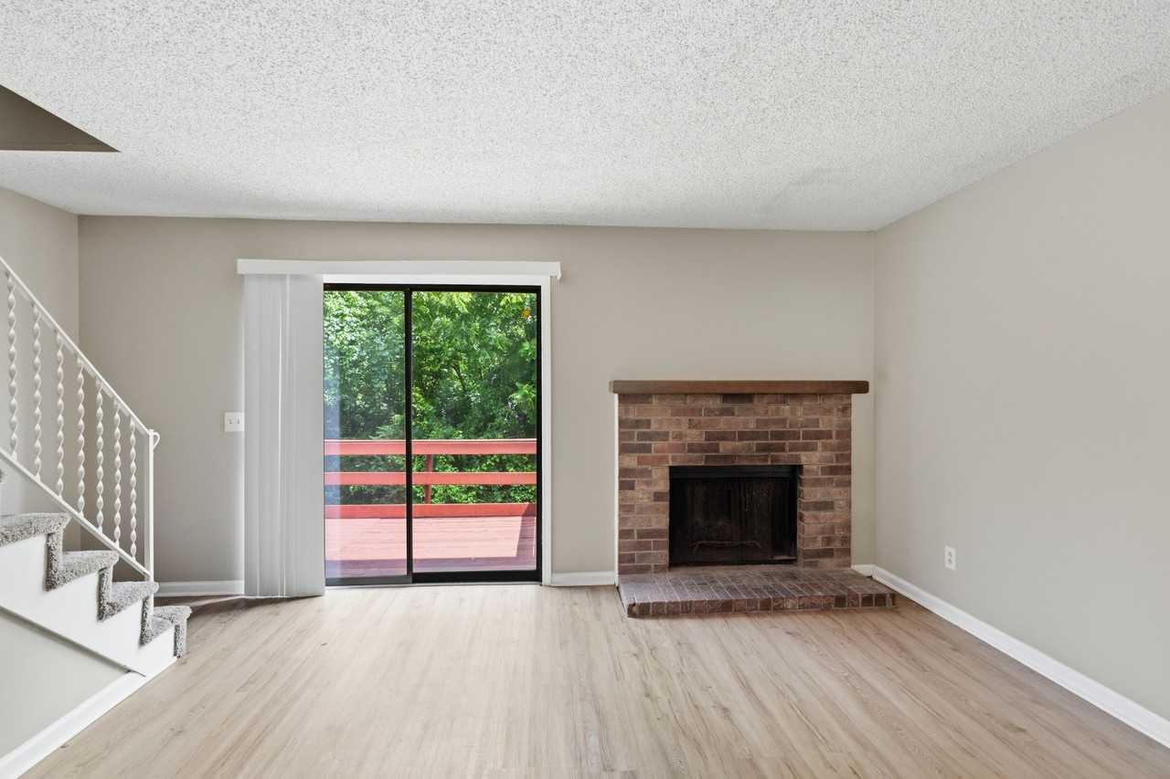 1241 N Graycroft Ave - Photo 7 of 20