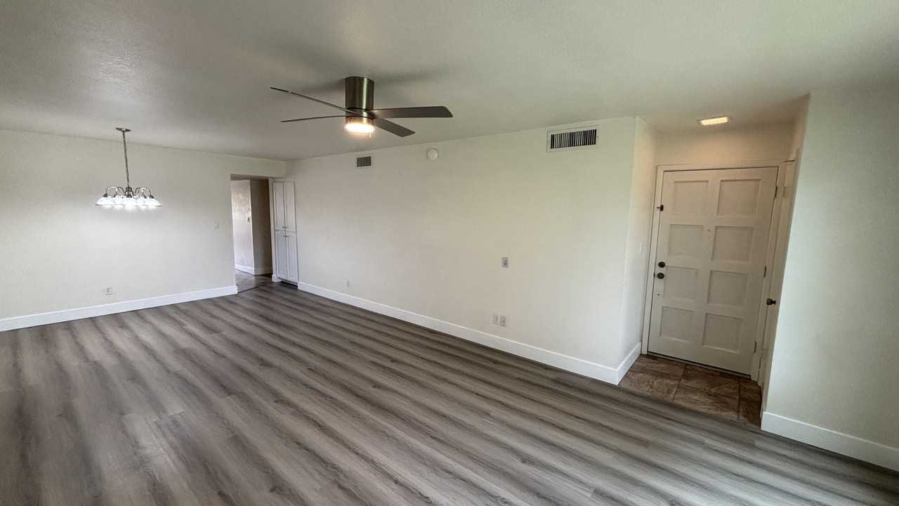 7206 N Via De Paesia - Photo 3 of 30