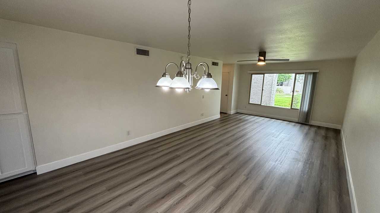 7206 N Via De Paesia - Photo 4 of 30