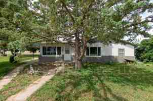 featured image of 210 Seymour Ave