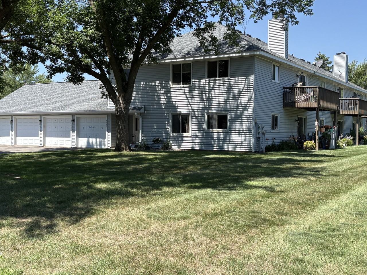 6681 162nd Ct - Photo 2 of 23