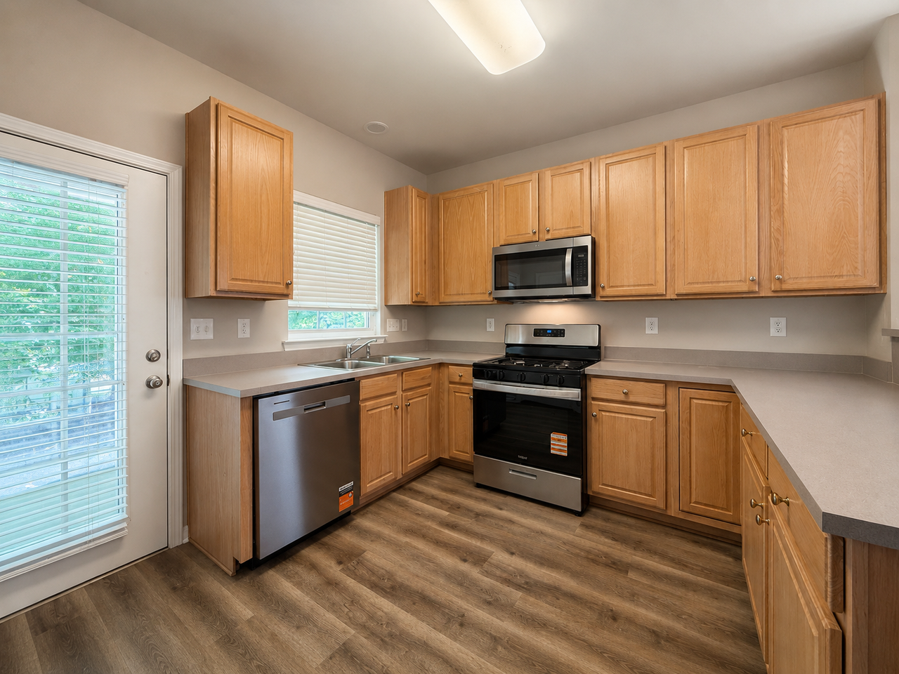 4814 Sunset Ridge Ct - Photo 6 of 20