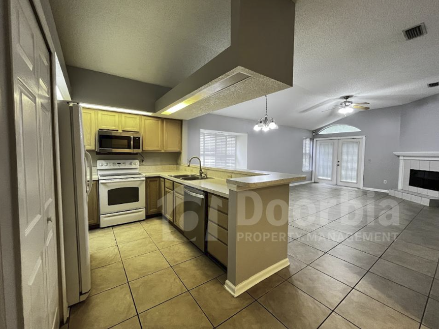 1159 Radis Pl - Photo 3 of 22