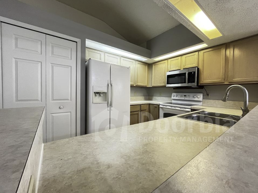 1159 Radis Pl - Photo 5 of 22