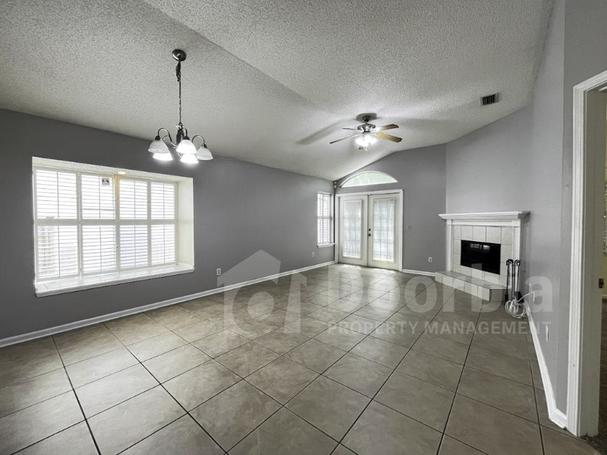 1159 Radis Pl - Photo 7 of 22