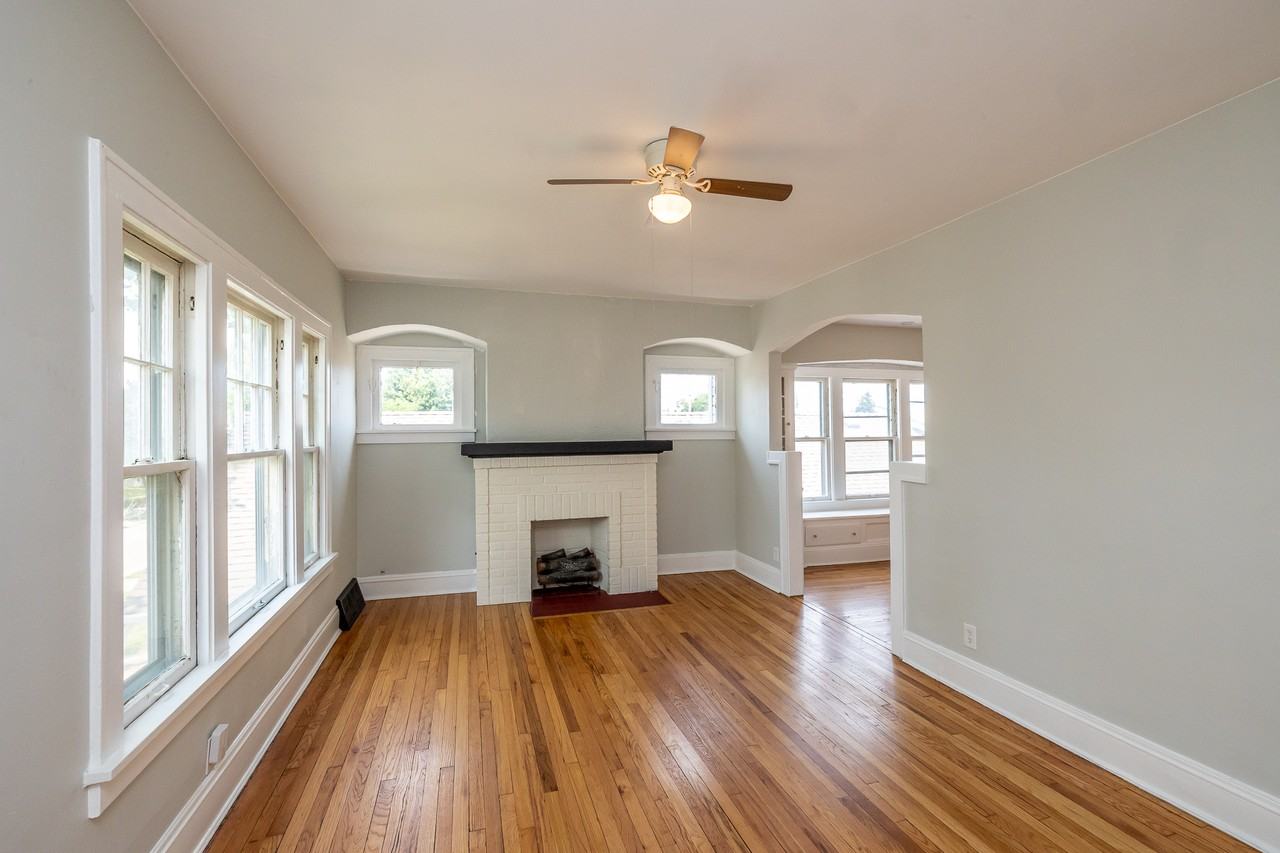 3565 W 120Th St - Photo 3 of 16