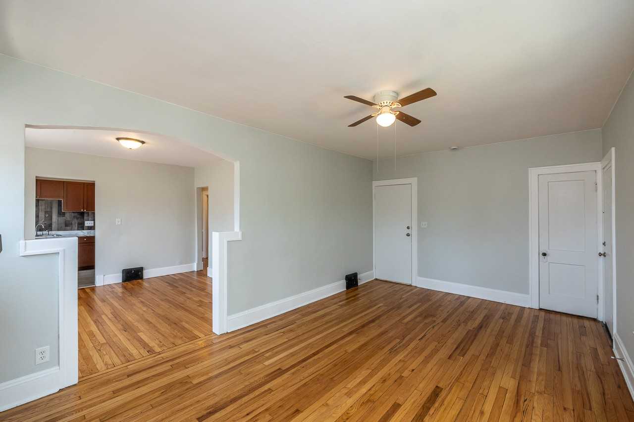 3565 W 120Th St - Photo 5 of 16