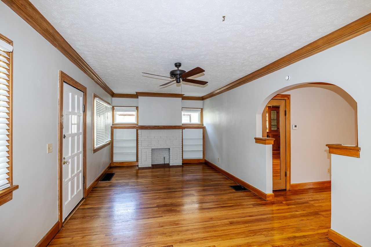 3421 W 159Th St - Photo 4 of 20