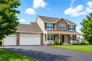 featured image of 16513 Dodd Ln