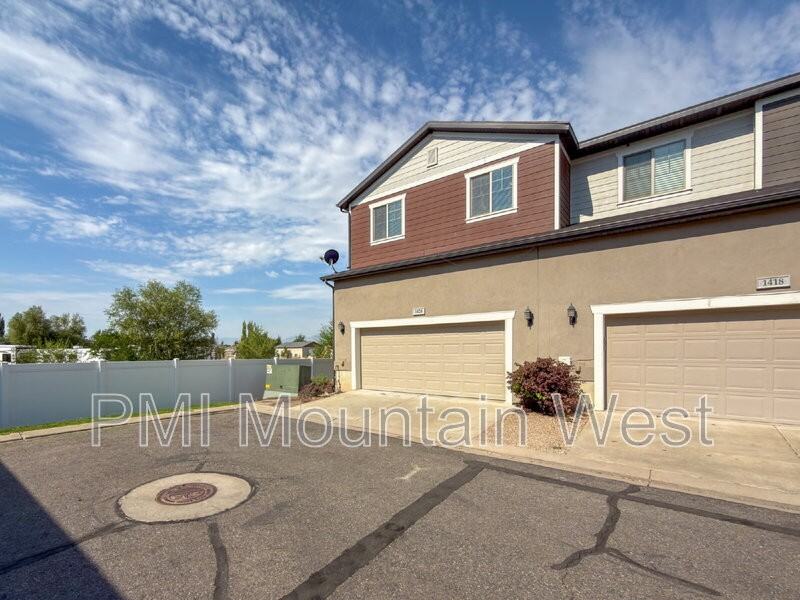 1424 S Mountain View Ct - Photo 2 of 35