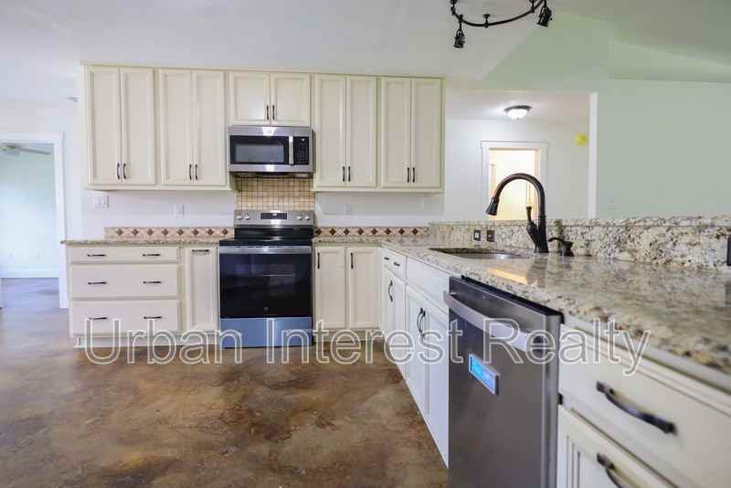 4658 Sunsail Cir - Photo 4 of 24