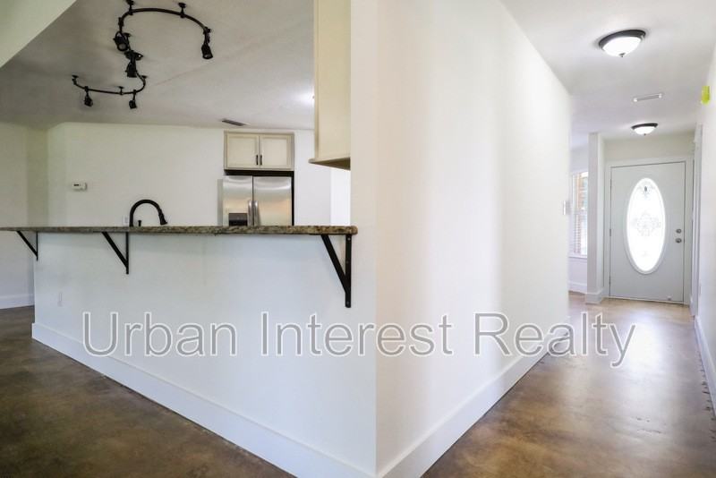 4658 Sunsail Cir - Photo 6 of 24