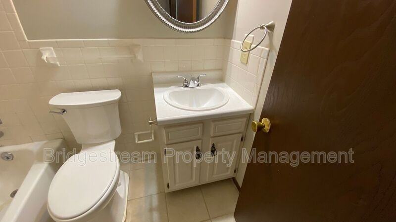 52 Candlewood Ct - Photo 7 of 9