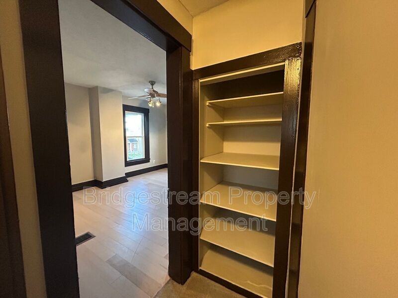 532 Buckeye St - Photo 6 of 11