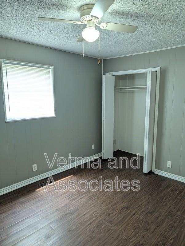 340 N C St #1 - Photo 5 of 11