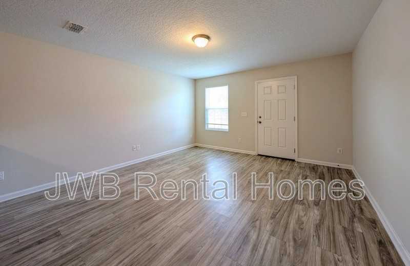 8498 Mcgirts Village Ln - Photo 5 of 15