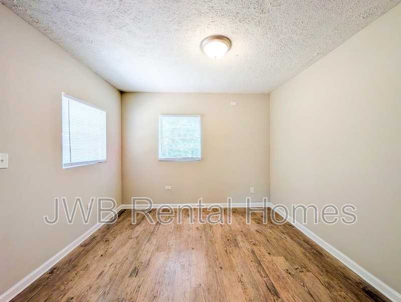 3534 Fern St - Photo 4 of 16