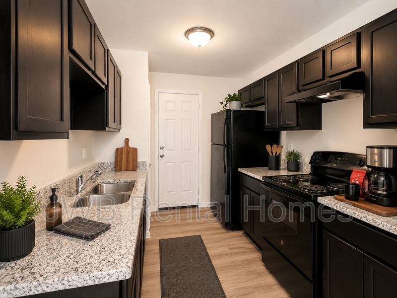 8466 April St - Photo 3 of 10