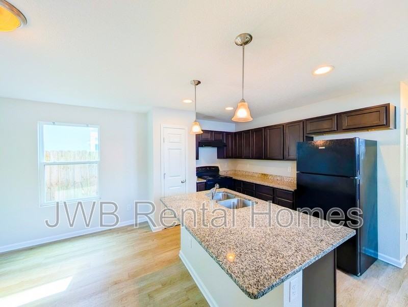 8709 Berry Ave - Photo 2 of 15