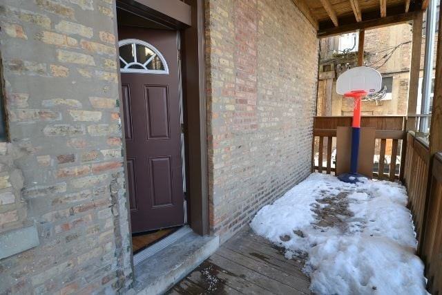 1756 W Montrose Ave #1 - Photo 5 of 17