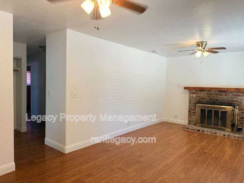 6701 21st St - Photo 5 of 24