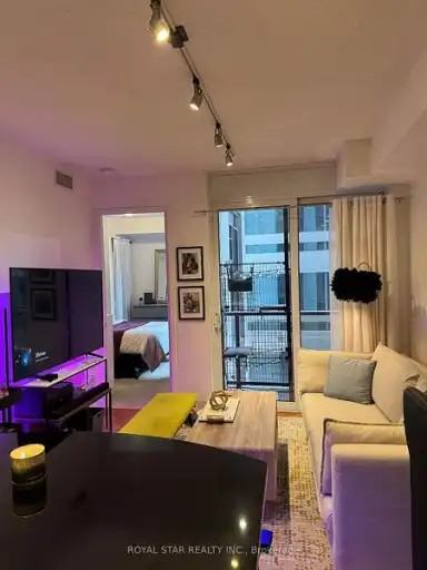 85 Bloor St W #706 - Photo 5 of 7
