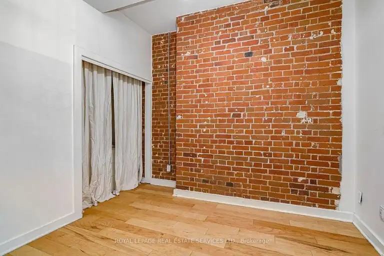 81A Front St E #210 - Photo 7 of 11