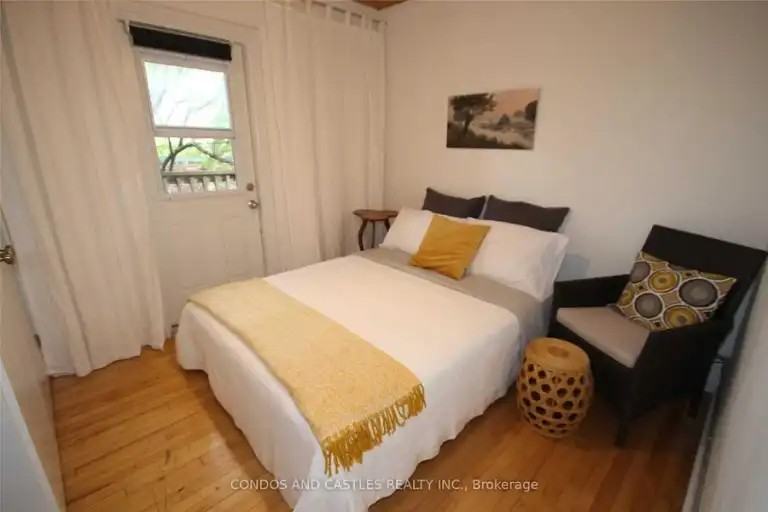 467 Richmond St E #2 - Photo 7 of 9