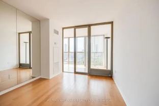 95 Lombard St #1202 - Photo 1 of 1