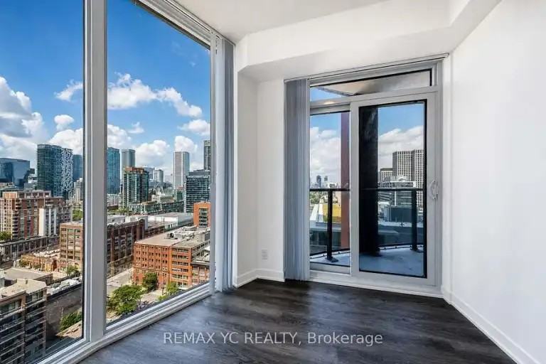 180 Front St E #2212 - Photo 4 of 18