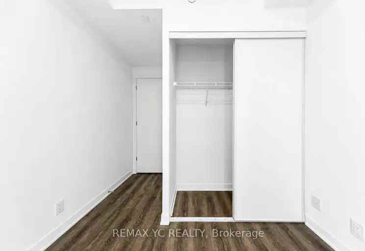 180 Front St E #2212 - Photo 6 of 18