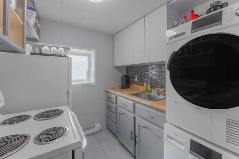 23 Third Ave #2 - Photo 4 of 21