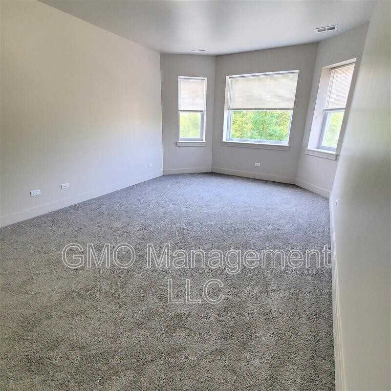1511 S Keeler Ave #1 - Photo 2 of 26